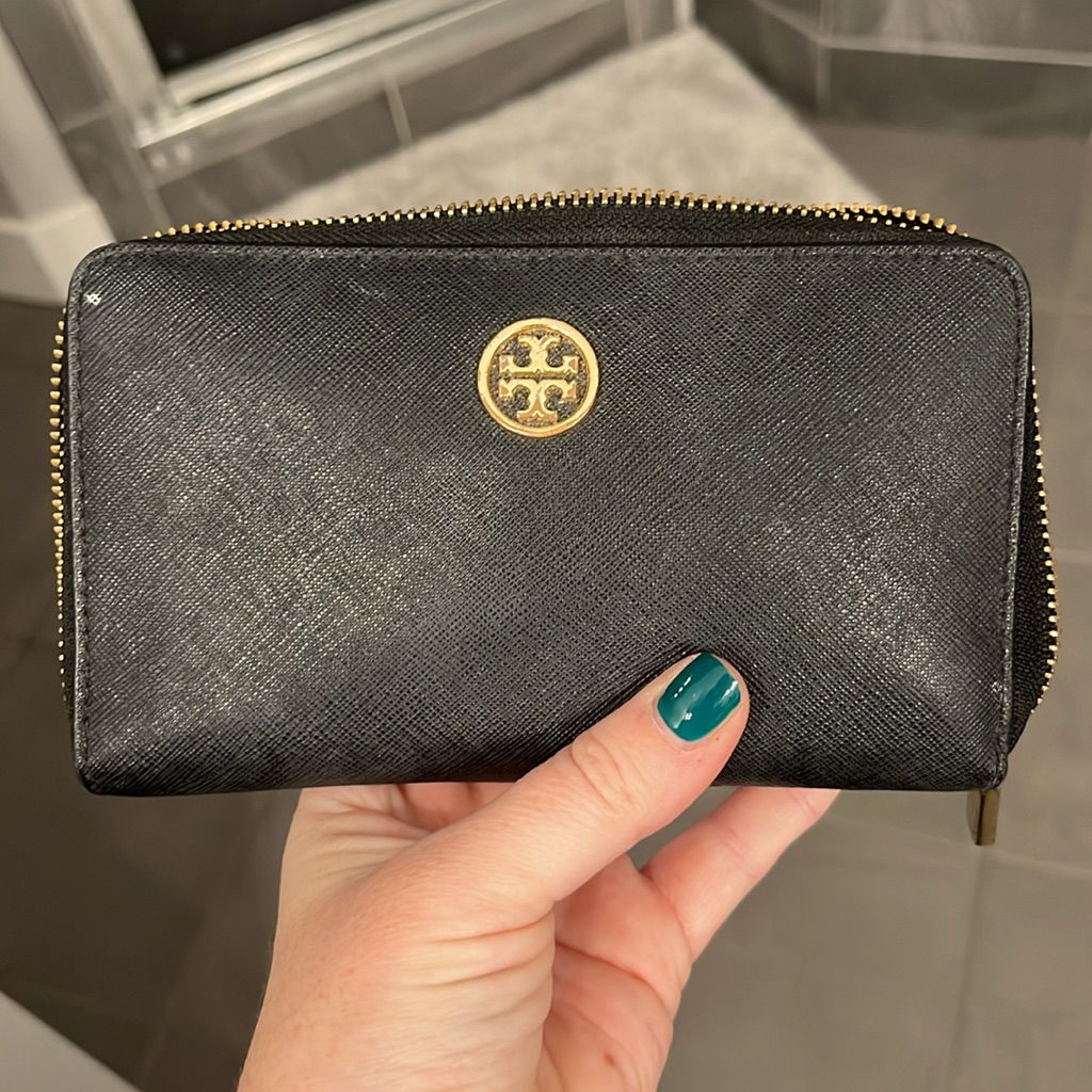 Used Tory Burch Wallet  As Is